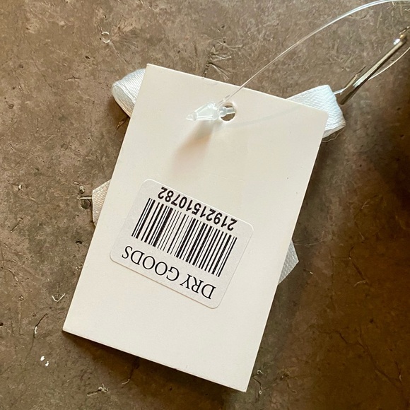 NWT Bride Gift Bag **INCLUDES GIFTS** - Picture 7 of 7